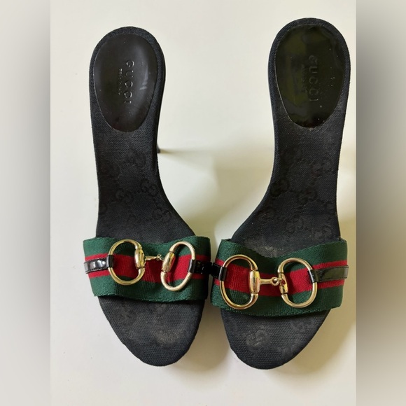 Gucci Women's Black and Green Mules with Gold Accents - Picture 1 of 9